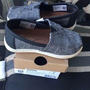 Toms toddler shoes